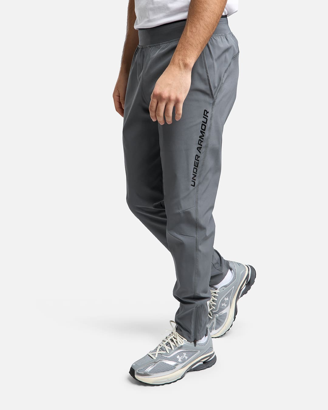Pantalon Under Armour Running Launch - Gris